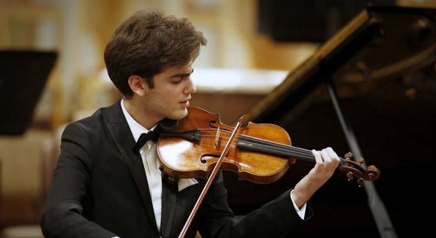 Il giovane violinista Emmanuel Tjeknavorian in concerto il 15 all'Auditorium