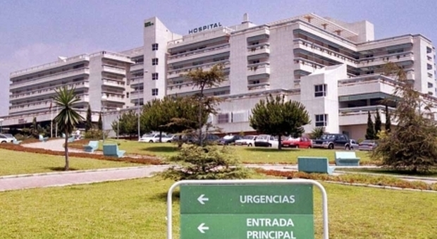 Spagna, va in arresto cardiaco durante una liposuzione: donna muore a 46 anni
