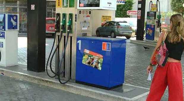 Terni, benzina a 1,648 e diesel a 1,548 i migliori prezzi di Aci e Confconsumatori