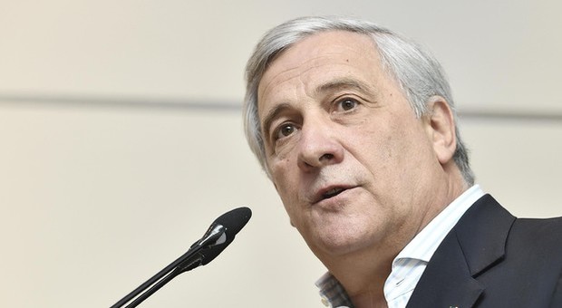 Manovra: Tajani, così andiamo dritti verso la recessione
