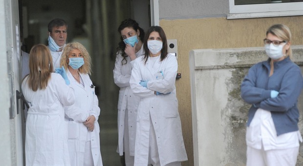 Coronavirus, Cura Italia: medici punibili solo per dolo e colpa grave