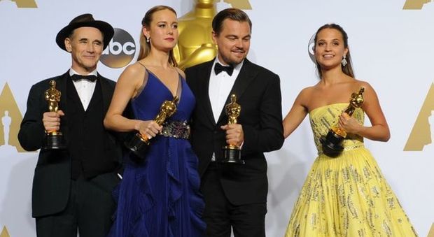 Da Morricone (che lo meritava) a DiCaprio (che ha fatto di meglio) è l'anno degli Oscar risarcimento
