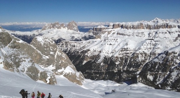 Sciare dentro la storia: cinque ski tour sulle Dolomiti