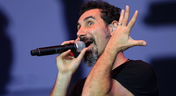 Serj Tankian: "Sono stanco di cantare, farò solo colonne sonore"