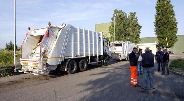 I rifiuti di Napoli respinti a Bergamo. Il consiglio di Stato: la spazzatura campana non può viaggiare