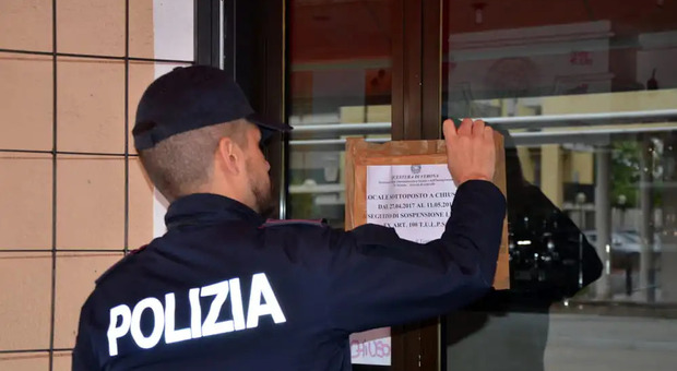 Torino, il bar «è pericoloso per la sicurezza dei cittadini»: serrande abbassate per 10 giorni
