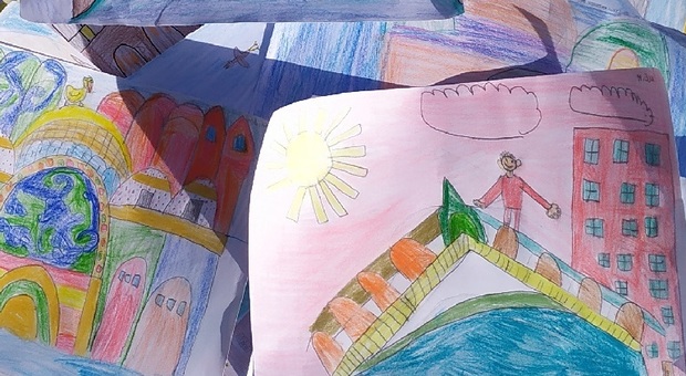 I disegni dei bambini per la rinascita con i complimenti del sindaco Brugnaro