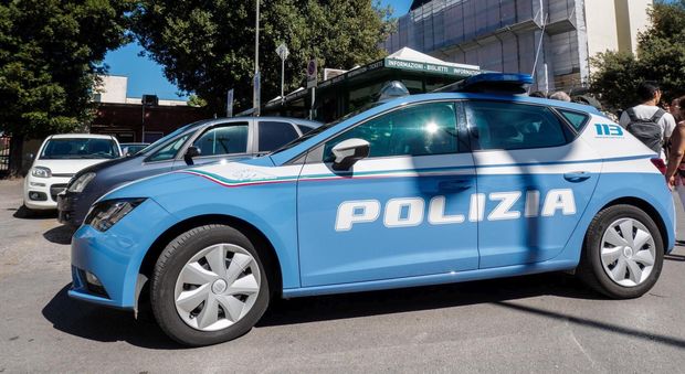 Genova, evade dai domiciliari e picchia due clochard: arrestato un ventisettenne