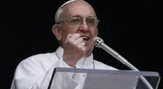 Il dissenso galoppa sul web, petizione al Papa per chiedere chiarezza su gay e divorziati