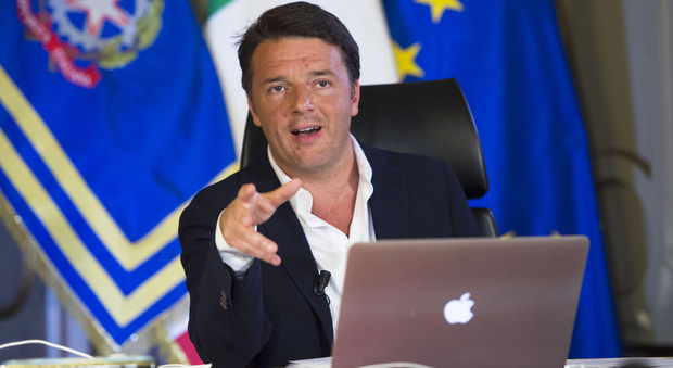 Renzi soddisfatto: "Il Jobs Act sta creando lavoro stabile"