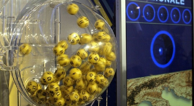 Il Jackpot sfonda quota 35 milioni: Lotto, SuperEnalotto e 10eLotto, i numeri vincenti dell'estrazione di oggi, sabato 5 agosto. Le quote