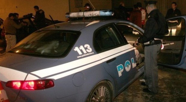Napoli, 33enne ucciso sotto casa a colpi di pistola