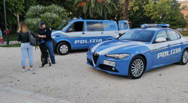 I due bulli sono stati fermati dalla polizia in piazza Cavour