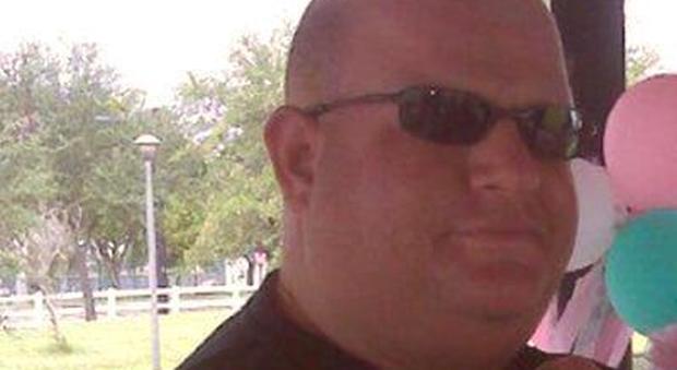 Strage Florida, morto il coach eroe: ha fatto da scudo agli studenti con il suo corpo