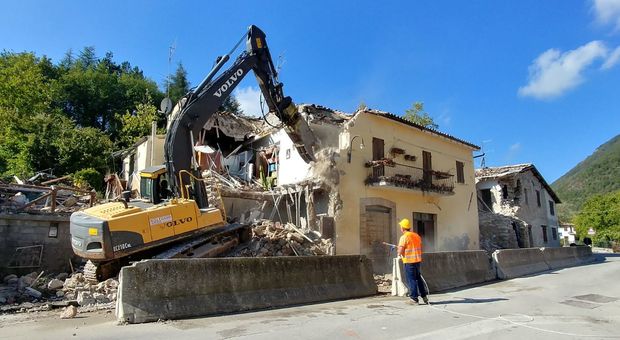 Pieve Torina, falsi per avere il Cas: denunciati 20 furbetti del terremoto