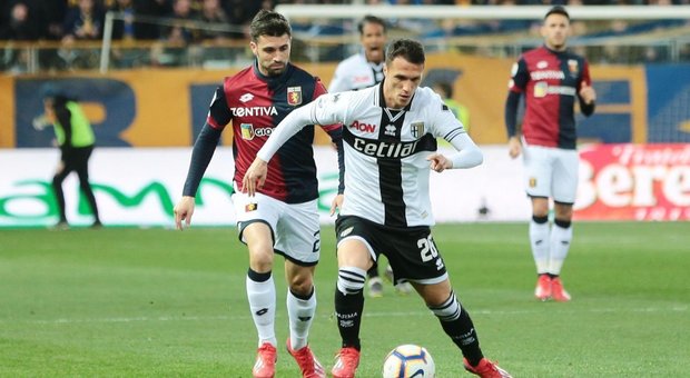 Decide un gol dell'ex Kucka: il Parma affonda il Genoa