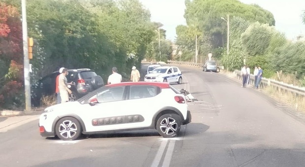 Incidente a Gaeta, coinvolte due auto, un camper e uno scooter: morto un centauro di Cassino
