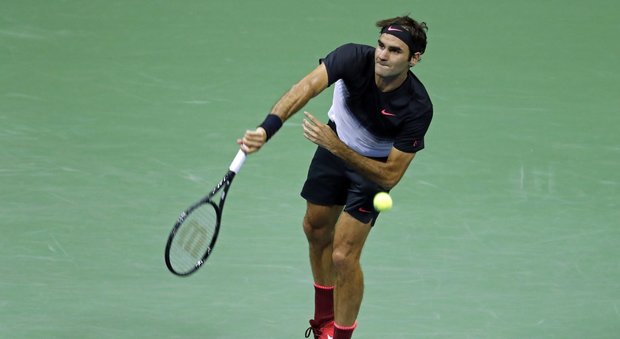 Federer manda ko in tre set Kohlschreiber ed entra nei quari di finale