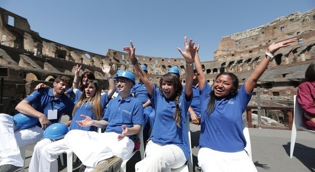 Colosseo, finito il restauro. Della Valle: «Mi sento orgoglioso di essere italiano»