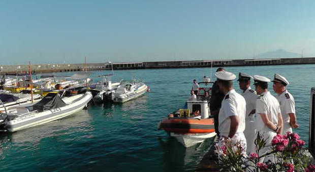 Ormeggi e posti barca: nuova operazione nel porto di Capri su mandato della Procura