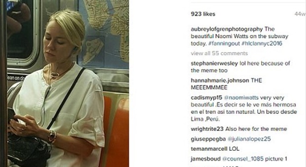 Naomi Watts fotografata da una pendolare in metro, e lei risponde così -Guarda