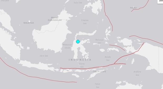 Terremoto, fortissima scossa di magnitudo 6.6 in Indonesia