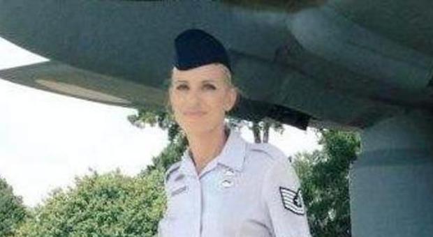 Sonia, la bella 38enne dichiarata sergente modello delle basi Usa