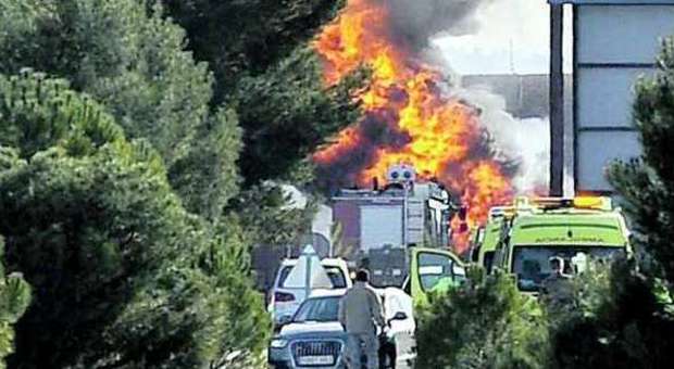 Spagna, incidente in una base Nato: aereo si schianta, i morti sono diventati 11