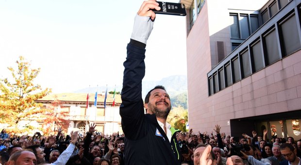 Salvini e la Rai, bufera nell'M5S: «Le nomine non le fa lui»