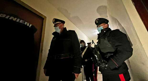 Roma, blitz dei carabinieri a San Basilio: 16 arresti nella “grande piazza” dello spaccio