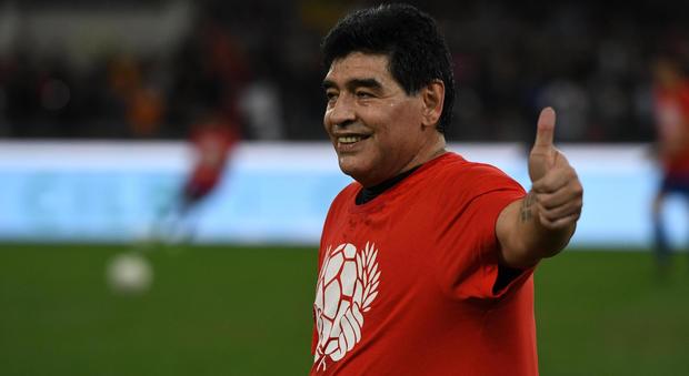 L'avvocato di Maradona replica a Bersani: «Si informi prima»