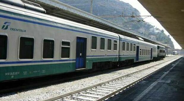 Interruzione della circolazione ferroviaria sulla linea Foggia-Caserta