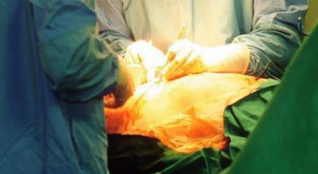 Liposuzione, l'autopsia della 36enne morta dopo un intervento