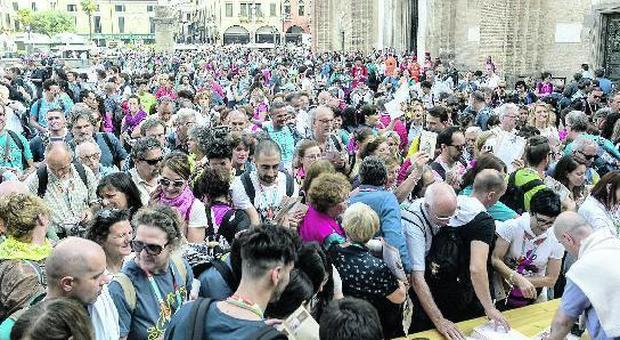 Devoti di Sant'Antonio, 1200 persone in cammino tutta la notte