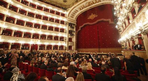 Napoli, Invitalia stanzia 713 mila euro per il restauro del Teatro San Carlo