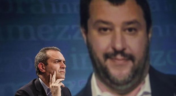 Lega, Salvini incalza: «De Magistris e Orlando sindaci più disastrosi d'Italia. Vicino ai cittadini di Napoli e Palermo»