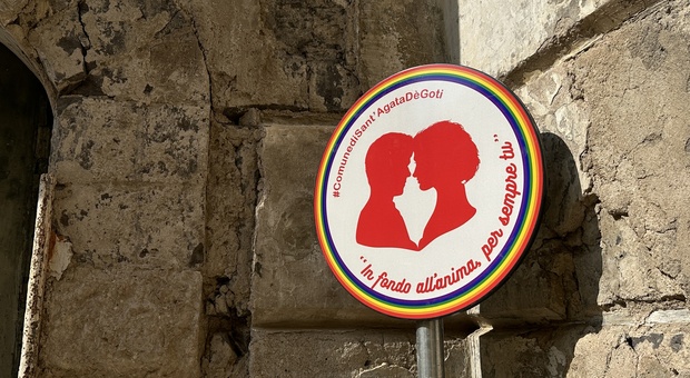 Uno dei nuovi cartelli installati a Sant'Agata de' Goti