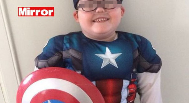 Aaron a 5 anni pesa 38 kg, una malattia non lo fa sentire sazio: "Rischia la vita"