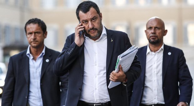 Terracina, due stranieri arrestati per tentato stupro. Il Ministro Salvini: «Grazie al Decreto Sicurezza potranno essere espulsi»