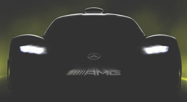 Il teaser della Mercedes AMG Project One