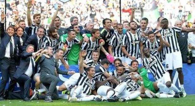La Juve festeggia il record Il Parma va in Europa League