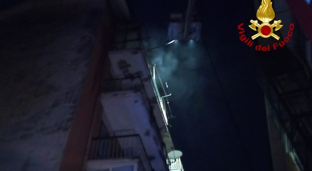 Avellino, spaventoso incendio distrugge appartamento in periferia