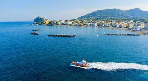 Ischia, tutta l’isola partecipa alla grande «Festa del mare»