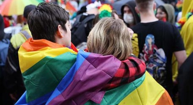 Verona, cancellati documenti omofobi approvati 27 anni fa