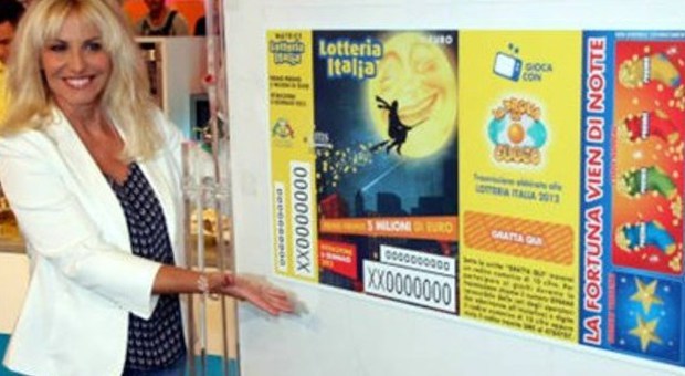 Un turista della mostra da Giotto a Gentile il probabile possessore del biglietto della lotteria da 50mila euro