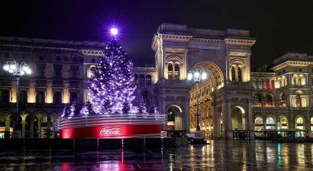 Milano, tornerà il "Natale degli alberi": il Comune pubblica il bando dell'iniziativa sostenibile