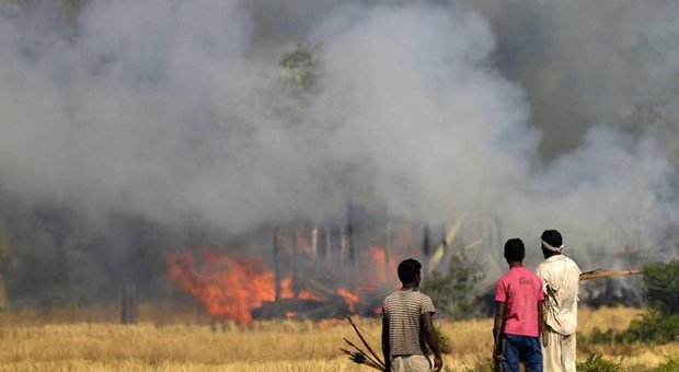 Massacro in India, 62 morti nello stato ​di Assam: la metà sono donne e bambini