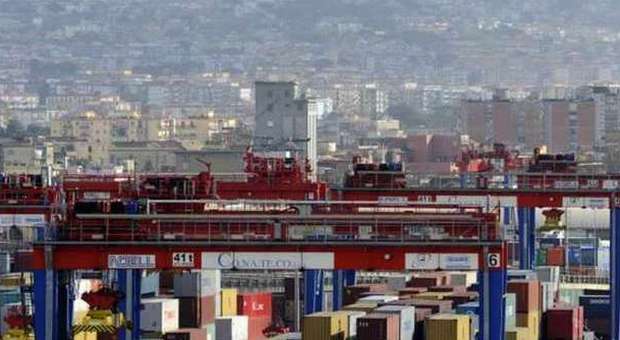 Non paga: il Porto di Napoli verso il ritiro delle concessioni al colosso Conateco