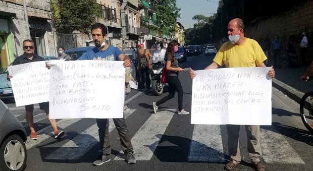 Ospedale San Gennaro, tornano in piazza i comitati: protesta a Capodimonte