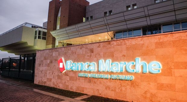 Ancona, sciopero avvocati: rimandato l'inizio del processo per Banca Marche